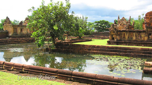 Prasat Muang Tam temple - Thailand Central & North - Travel eGuide - OlivierRebiere.com